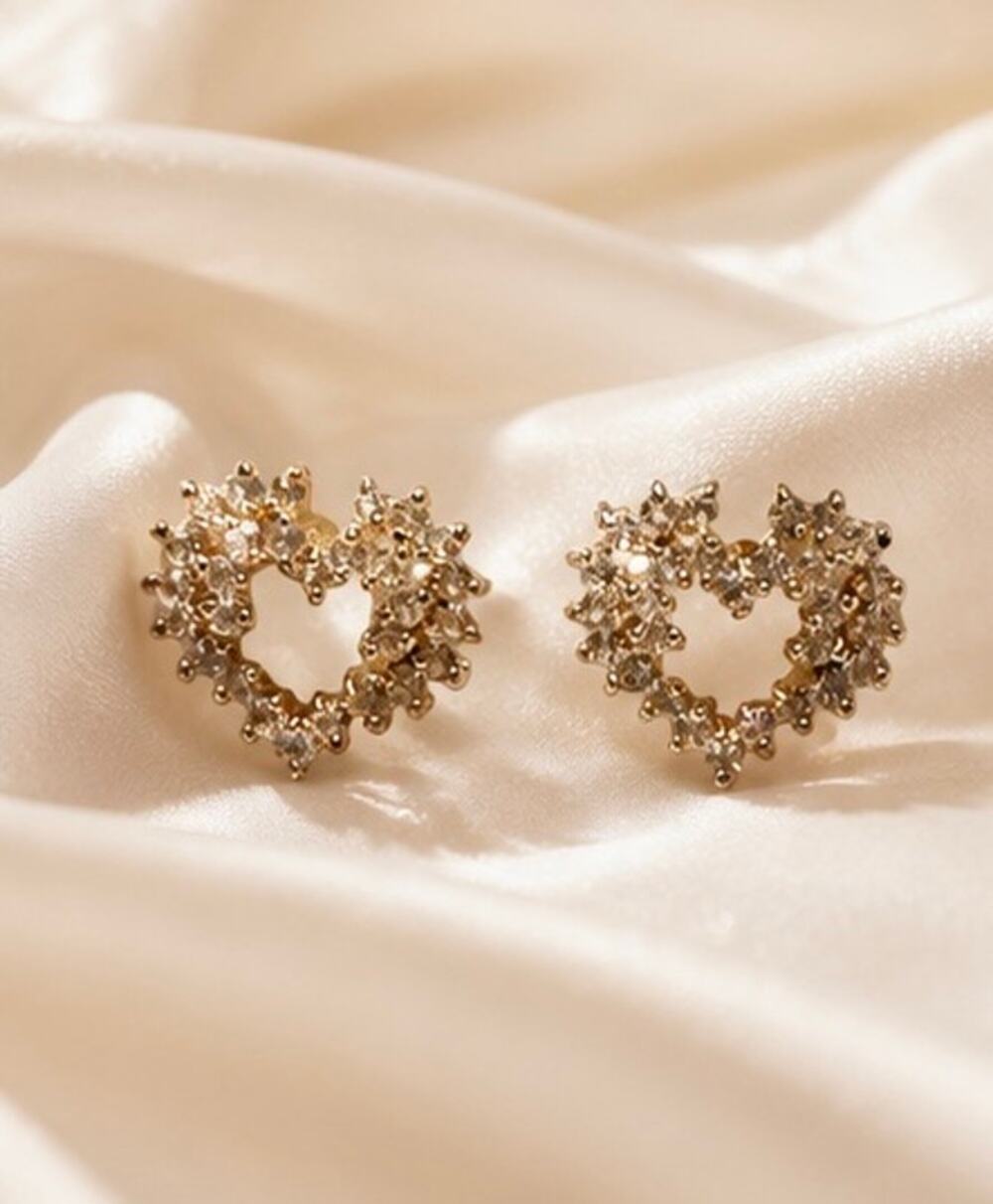 Vintage 1990s Gold Tone Crystal Open Heart Stud Earrings